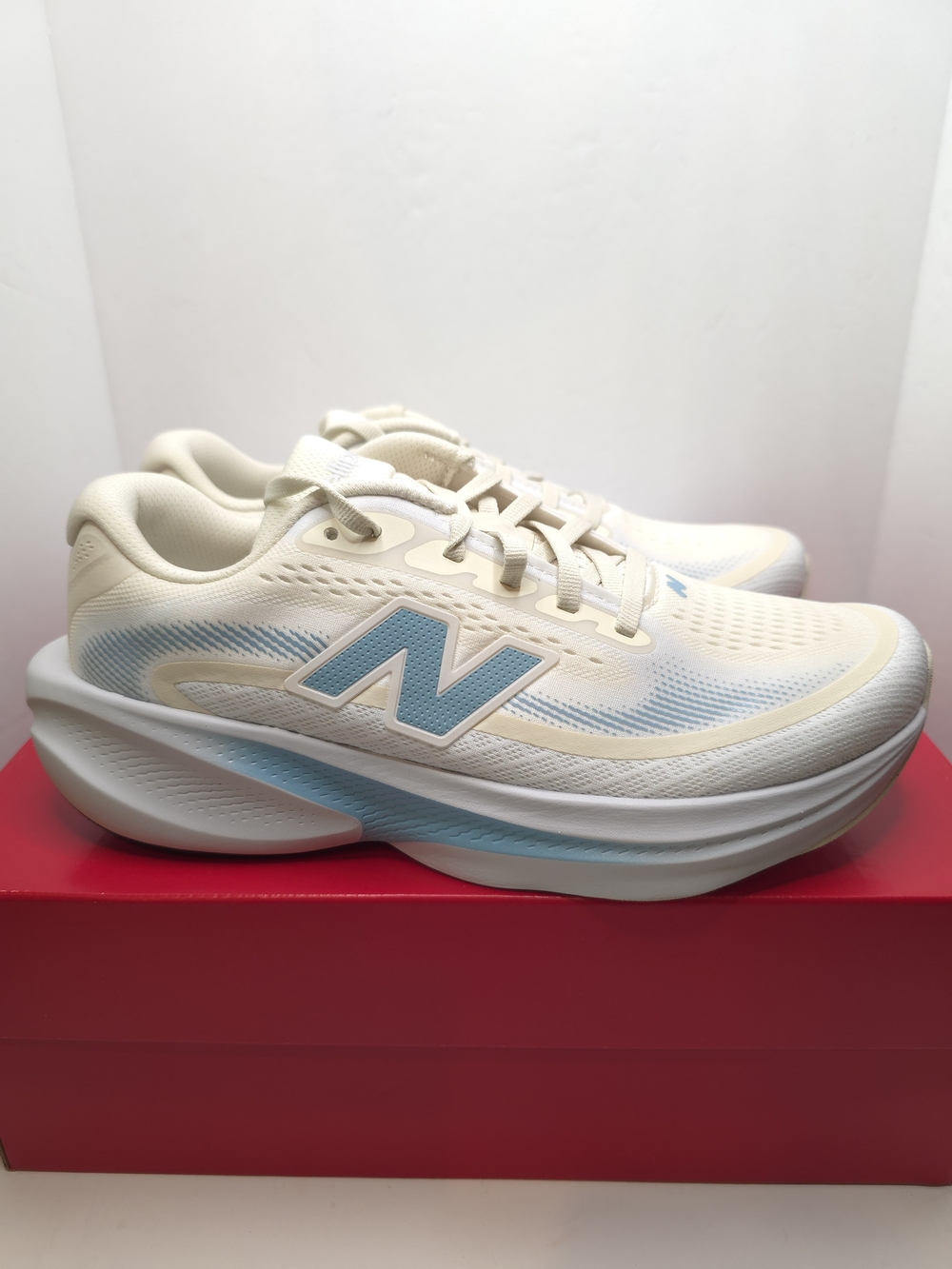 New Balance Ellipse Women’s 9 B Running Training Casual Gym Shoes ‘Beige/Blue’